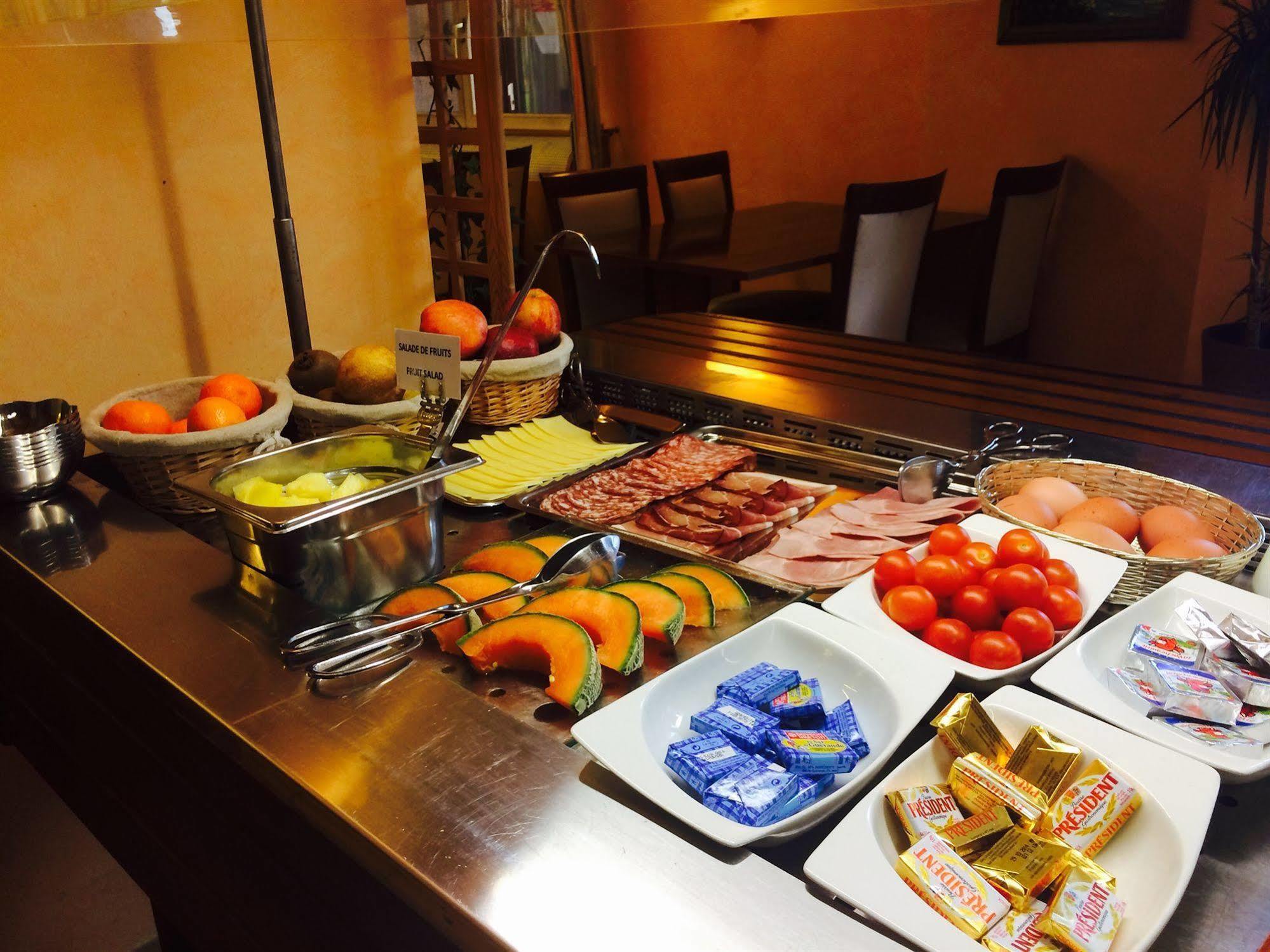 Hotel Arc En Ciel สตราสบูร์ก ภายนอก รูปภาพ