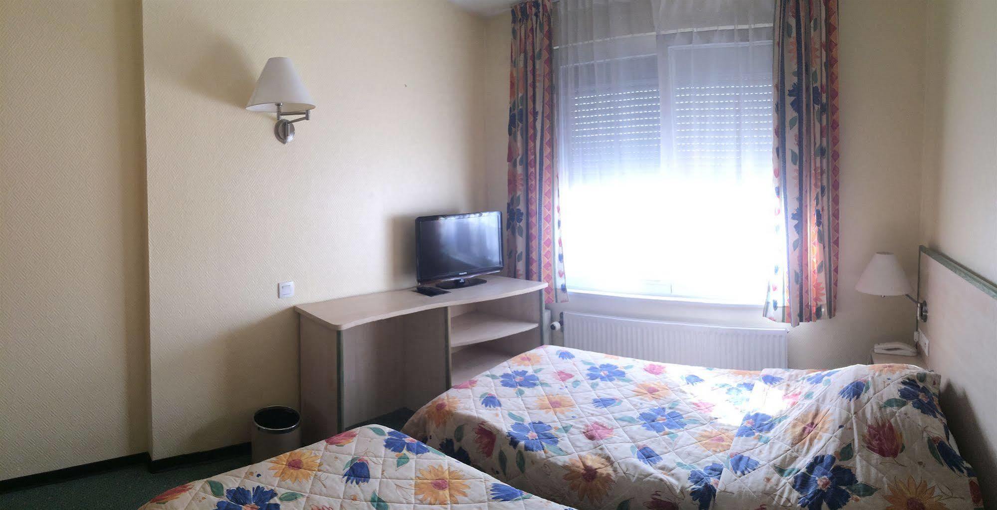 Hotel Arc En Ciel สตราสบูร์ก ภายนอก รูปภาพ